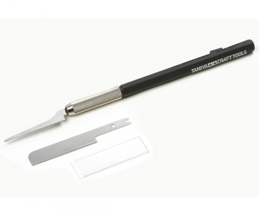 Hand saw with handle
