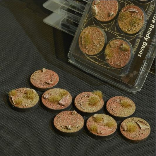 Badlands Bases Round 32mm (x8)