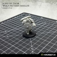 Sons of Thor: Wolf Pattern Shields Kromlech unbemalt Zusammenbaubeispiel