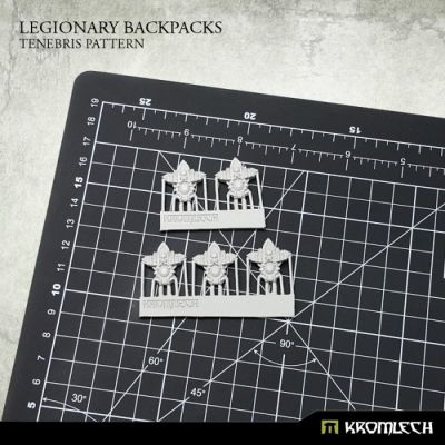 Legionary Backpacks: Tenebris Pattern Kromlech unbemalt Frontansicht Setinhalt