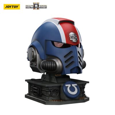 Warhammer 40,000: Space Marine 2 - Titus Helm mit...