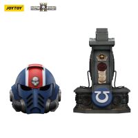 Warhammer 40,000: Space Marine 2 - Titus Helm mit Display-Stand